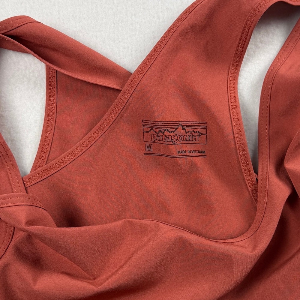 Patagonia Women's Fleetwith Outdoor Hiking Dress Red Medium - Picture 8 of 8
